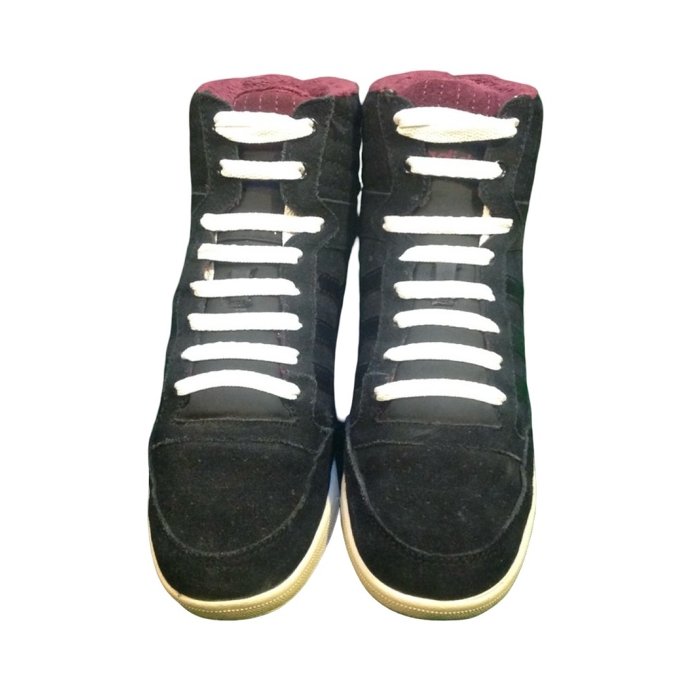 Black Adidas Sneakers with White Lace